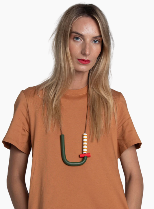 Collar Equilibrio en el bosque