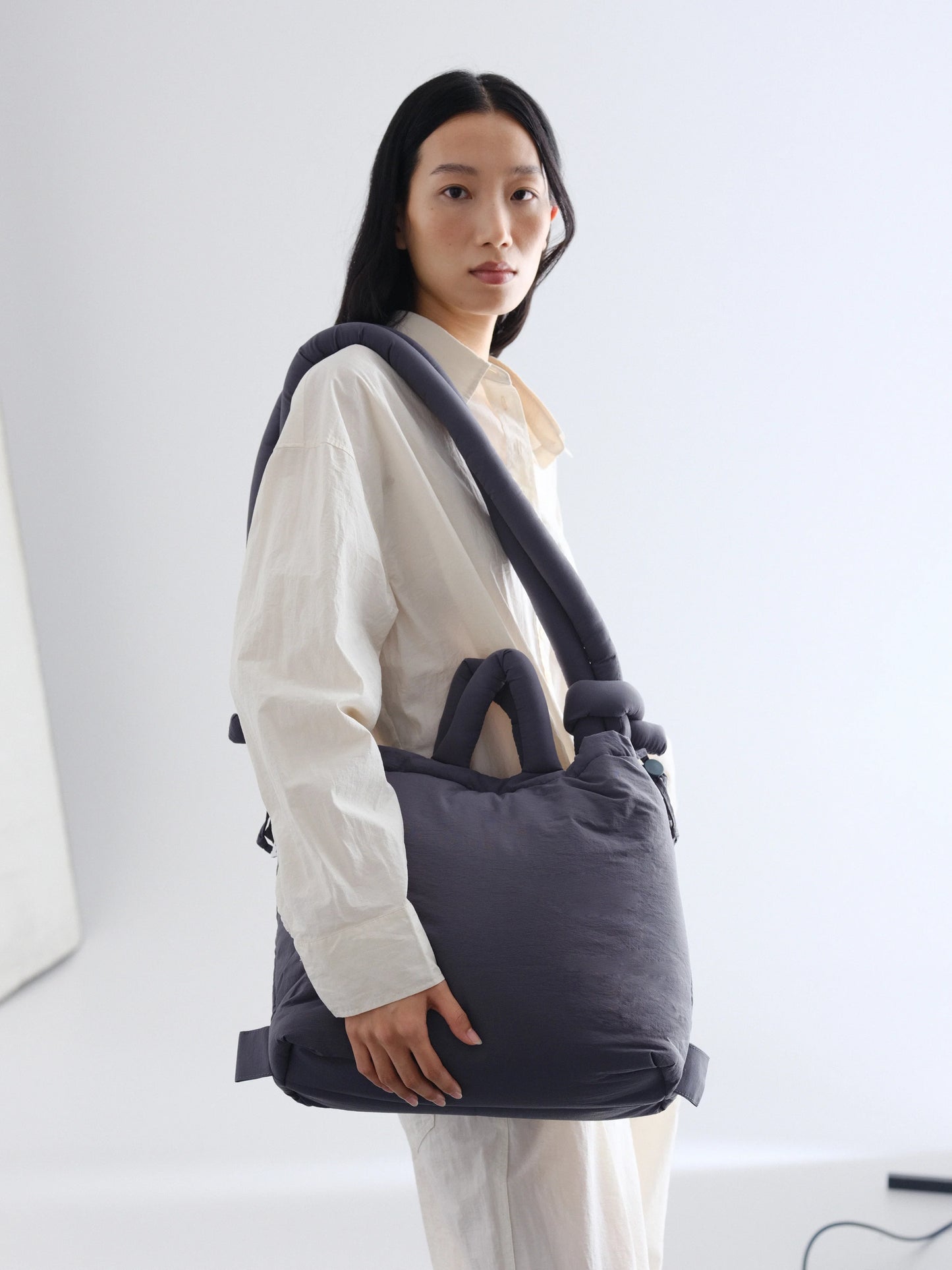 Bolso Ona Soft Bag - coal