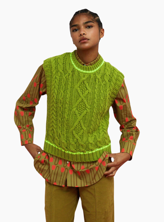 Chaleco Nest pistacho claro de Dr. Bloom con detalle flúor en cuello y bajo