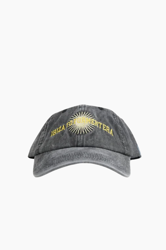 Gorra tipo béisbol Ibiza Formentera en denim gris efecto lavado de Pica Pica con bordado amarillo