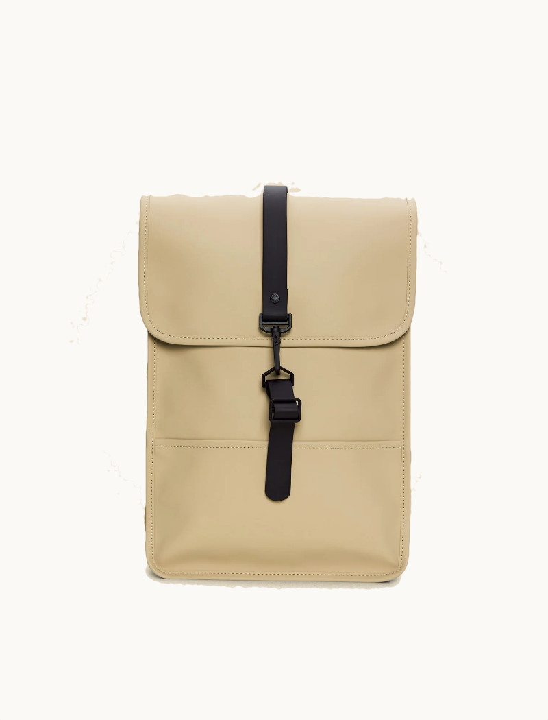 mochila rains backpack mini sand beige arena impermeable unisex