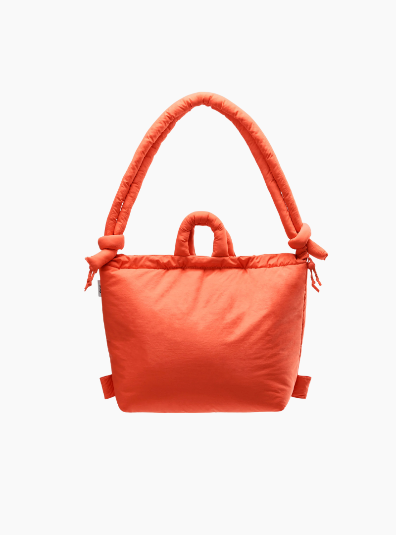 Bolso Ona Soft Bag Olend coral acolchado convertible en mochila
