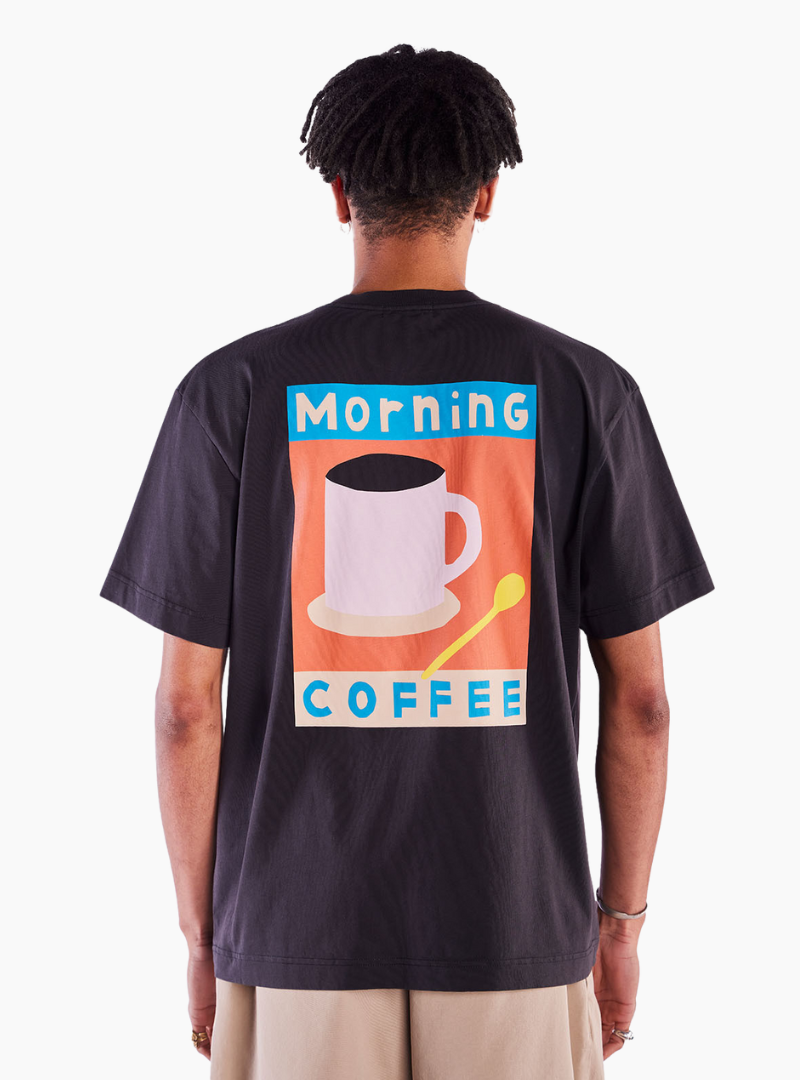 Camiseta Morning Coffee - black