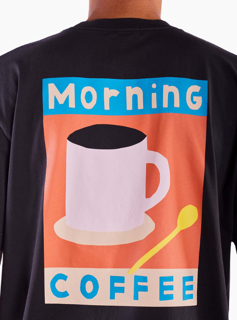 Camiseta Morning Coffee - black