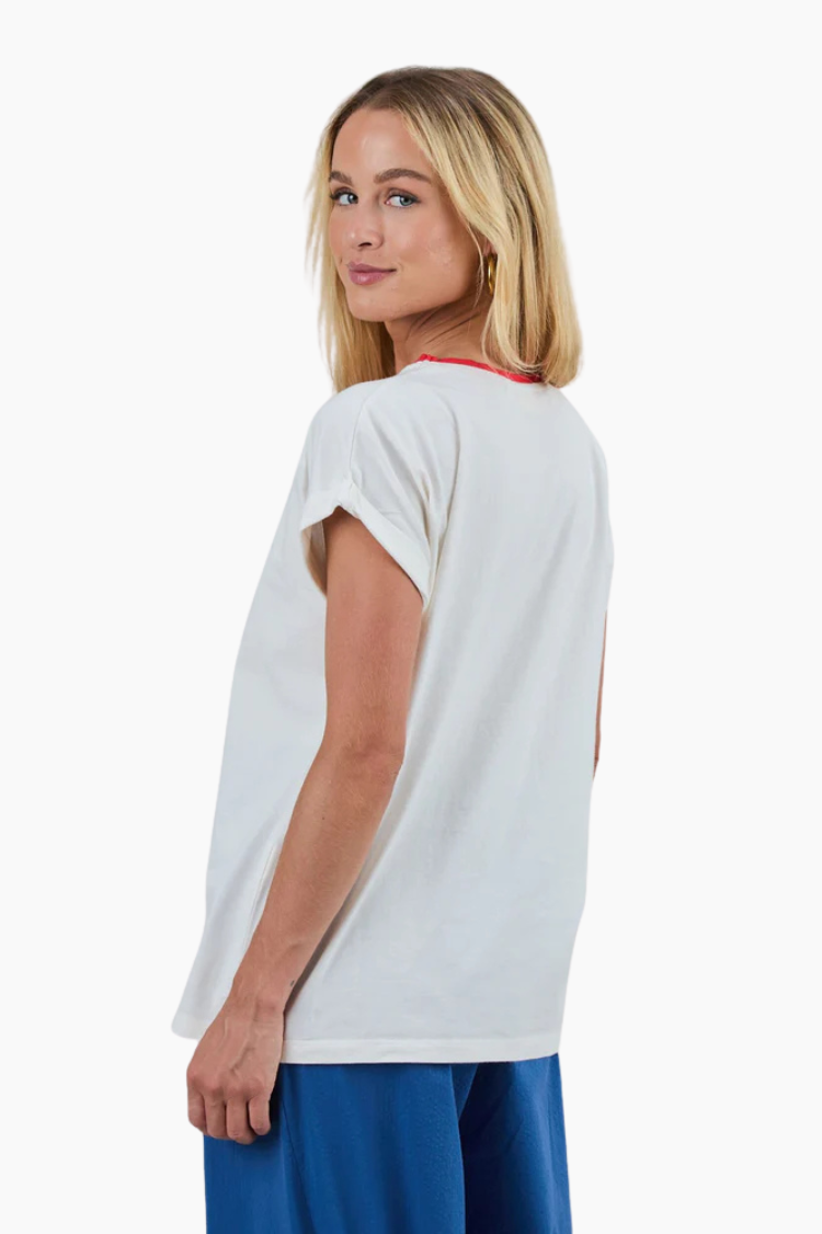 Camiseta Peanuts Retro Friends Scoop Ecru