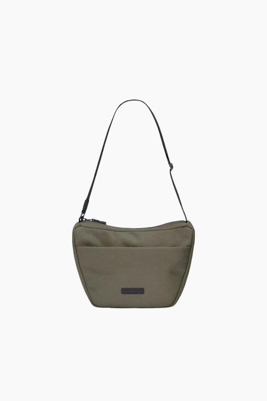 bolso adam mini olive ucon acrobatics media luna reciclado