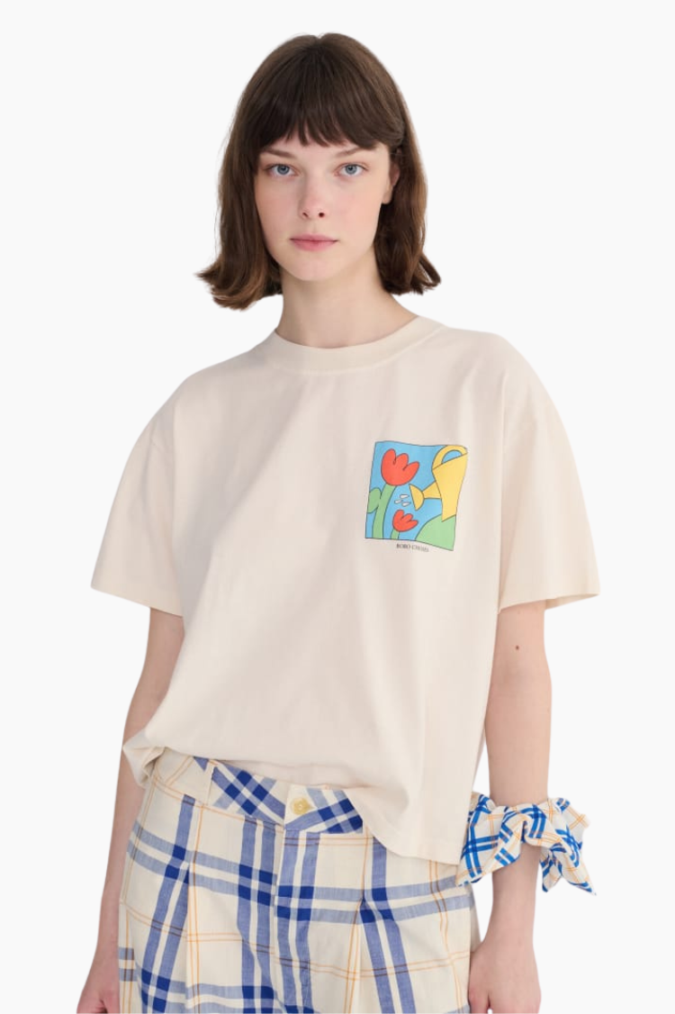 Camiseta Bobo Choses Gardening Time cropped blanca algodón orgánico