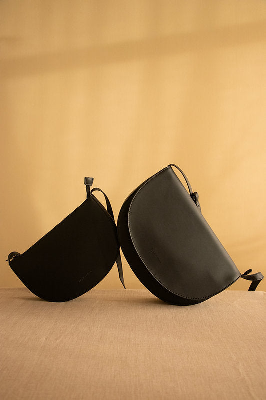 Bolso Soma Half Moon - black
