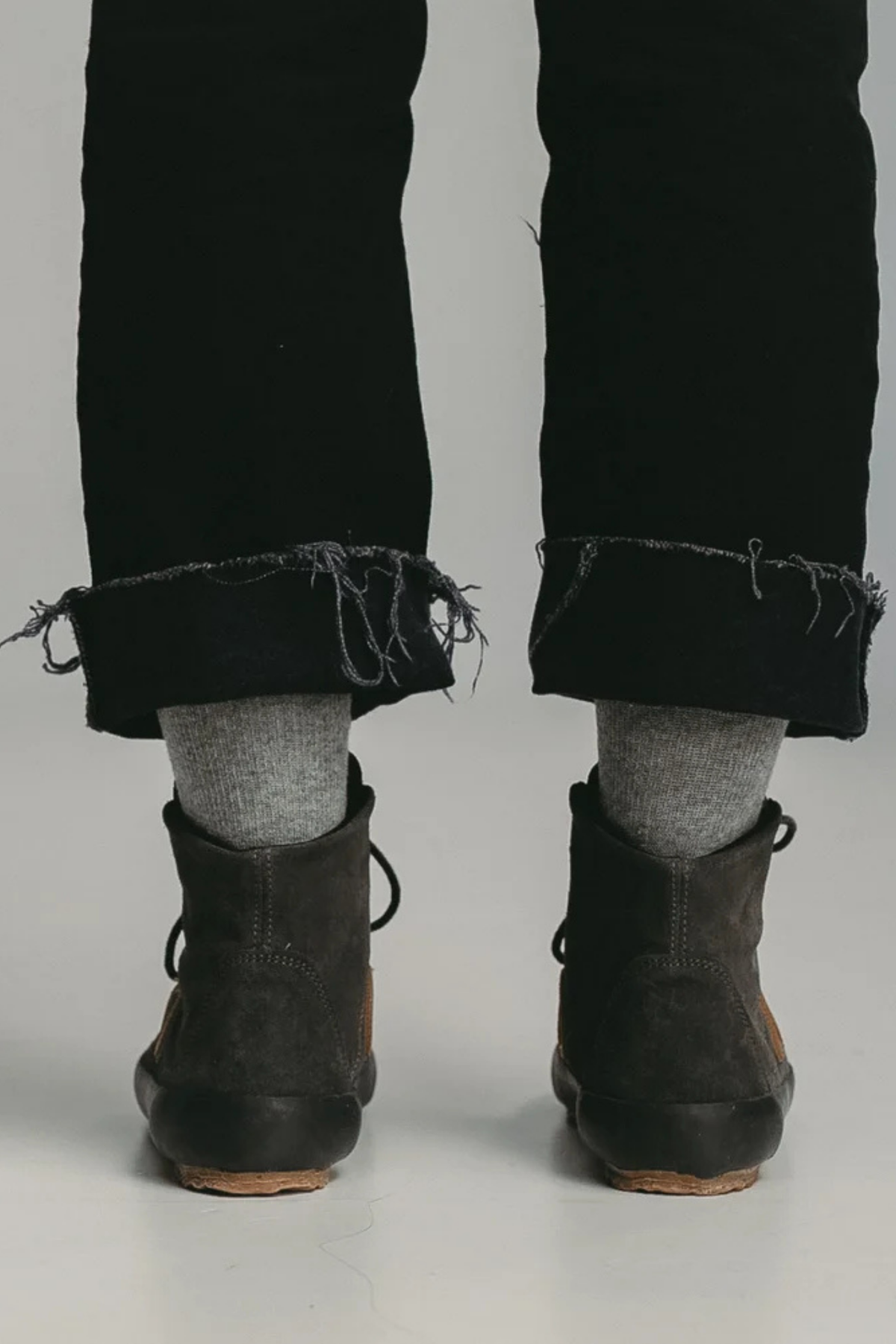 Zapatillas Altas Wen H Suede - Charcoal