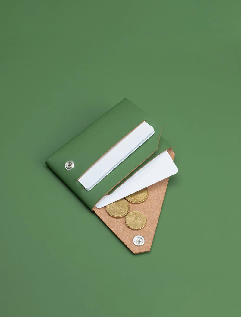 Cartera Lemur Wallet - green recycled leather