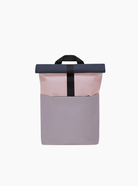Mochila Ucon Acrobatics Hajo Mini Macro Lotus Rose Dusty Lilac impermeable fabricada con PET reciclado