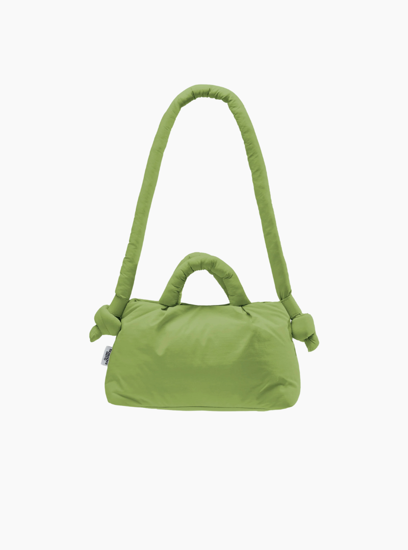 Bolso Mini Ona Soft Bag Matcha en nylon acolchado e impermeable